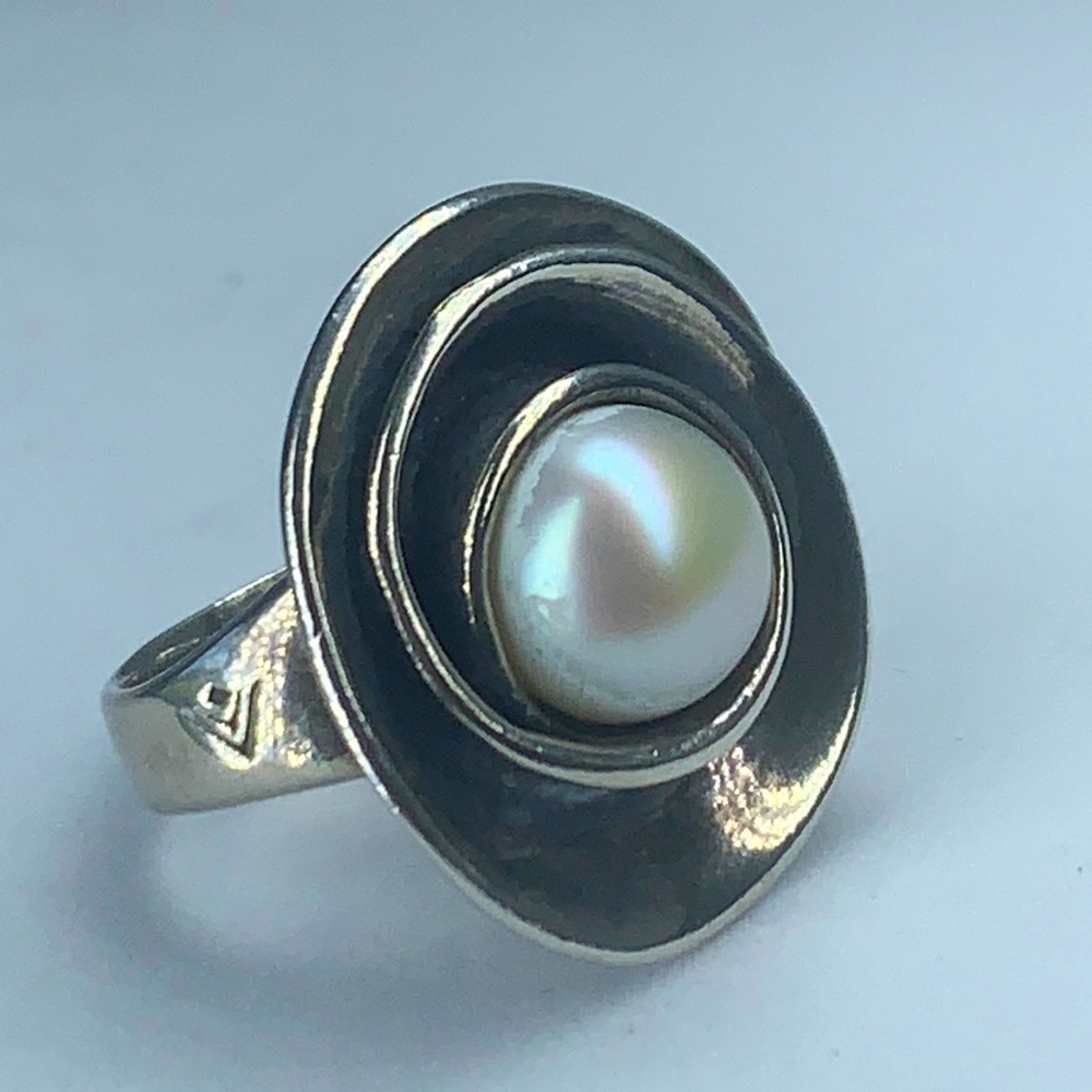 EUC Silpada Pearl Rose R2121 Ring Sterling Silver sz 5